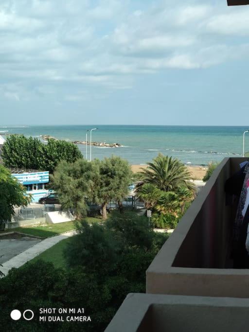 Casa Di Baia Apartment เปซาโร ภายนอก รูปภาพ