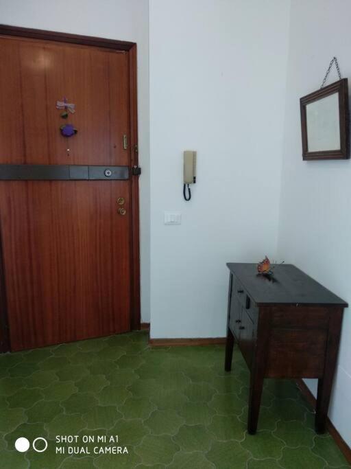 Casa Di Baia Apartment เปซาโร ภายนอก รูปภาพ